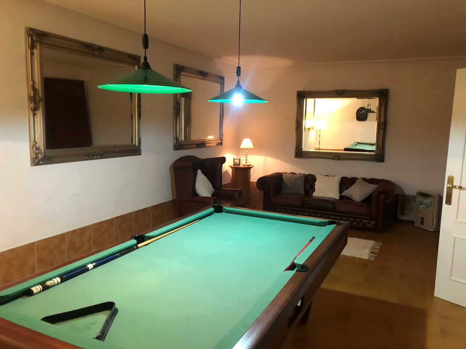 Santa Pola villa games room